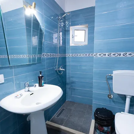 Aurum Apartment *